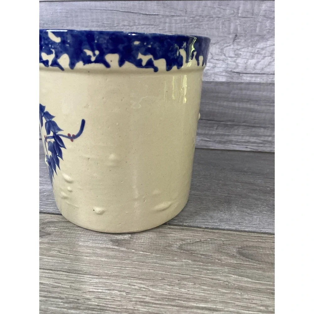 Alpine Pottery Stoneware Crock Roseville Ohio Blue Heart Cream Excellent 1995